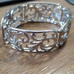 Silver tone filigree design bracelet